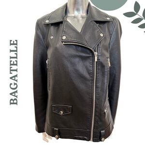 Bagatelle Women’s Faux Leather Moto Jacket Black w Silver Hardware – Size Medium